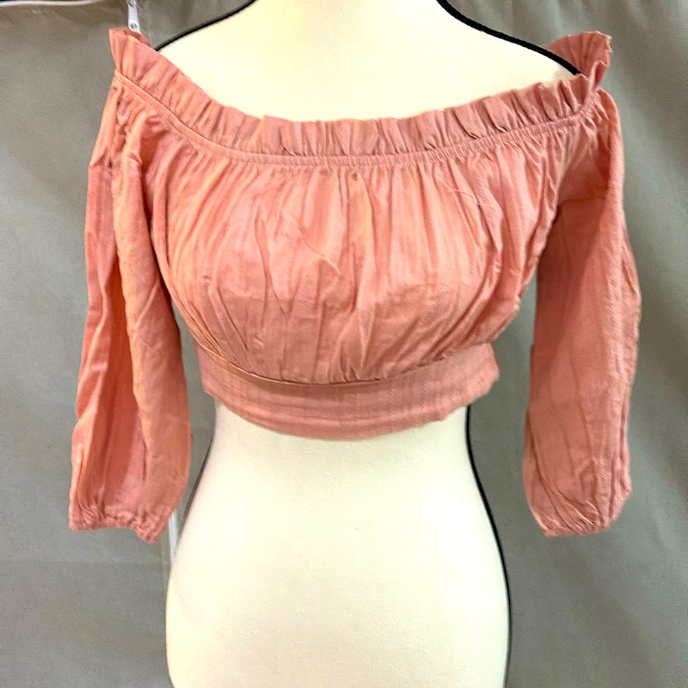 Women crop top